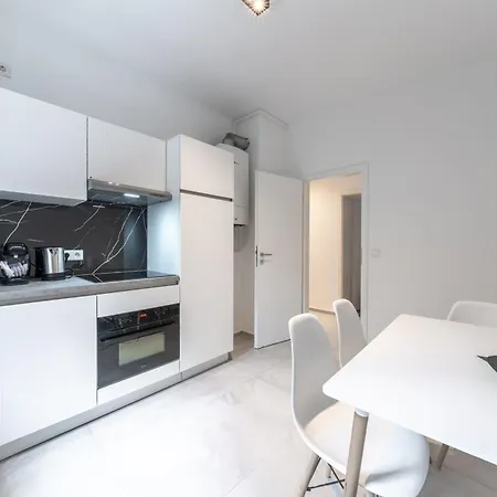 Nurban Goho Aparthotel 3*