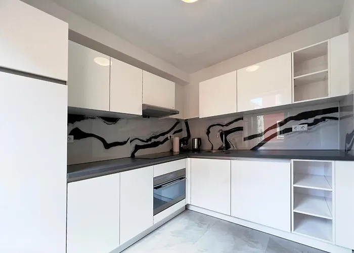 Nurban Goho Hotel apartamentowy 3*